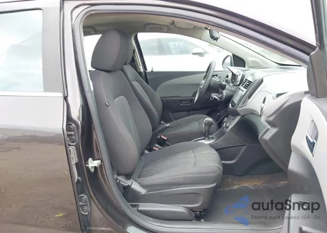 2014 Chevrolet Sonic Lt Auto z USA, uszkodzony, nr VIN 1G1JC5SH8E4230549